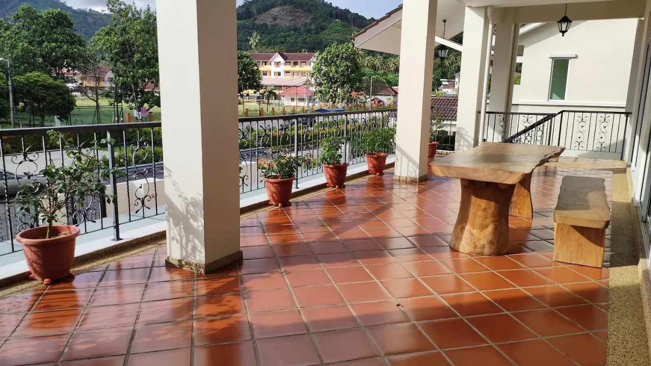 Retreat At Balik Pulau, Penang With Private Swimming Pool And Basketball Court Βίλα Μαλαισία
